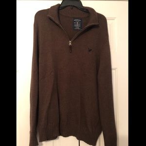 American Eagle large pull over